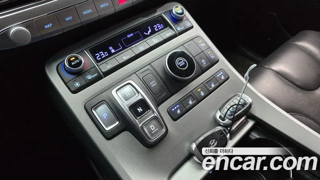 Hyundai Palisade Palisade Дизель 2.2 2WD — Фото автомобиля 9