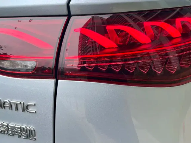 Mercedes-Benz EQE SUV — Фото автомобиля 15