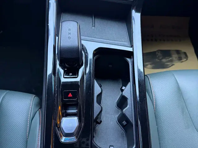 Geely Boyue — Фото автомобиля 13