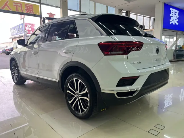 Volkswagen T-Roc — Фото автомобиля 6
