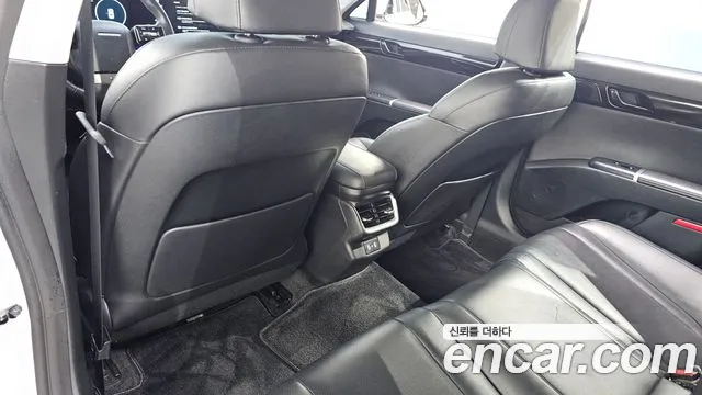 Hyundai Grandeur GN7 — Фото автомобиля 30