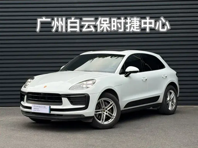 Фотография автомобиля — Porsche Macan