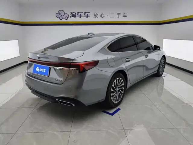 Buick LaCrosse — Фото автомобиля 3