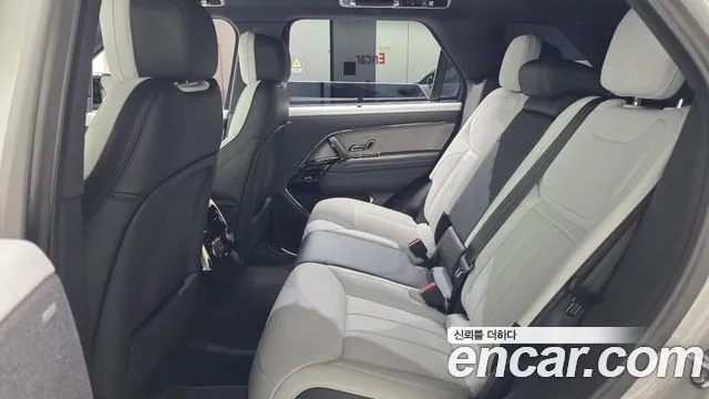 Land Rover Range Rover Sport 3rd Gen — Фото автомобиля 4