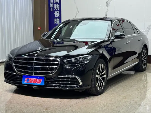 Фотография автомобиля — Mercedes-Benz S-Class