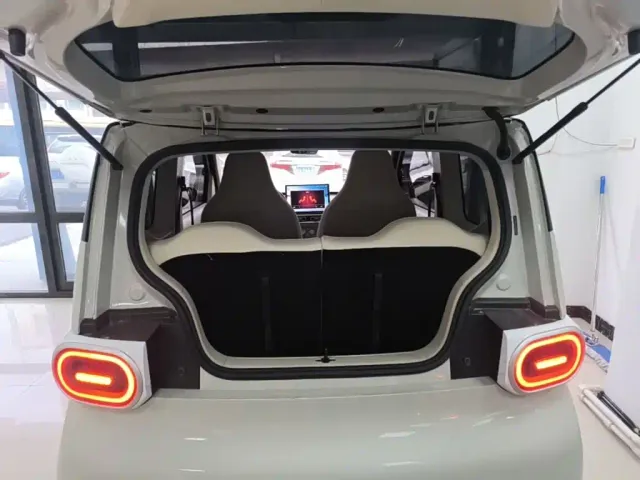 Wuling Motors Hongguang MINIEV 2024 3rd Generation 215km Youth Edition — Фото автомобиля 18