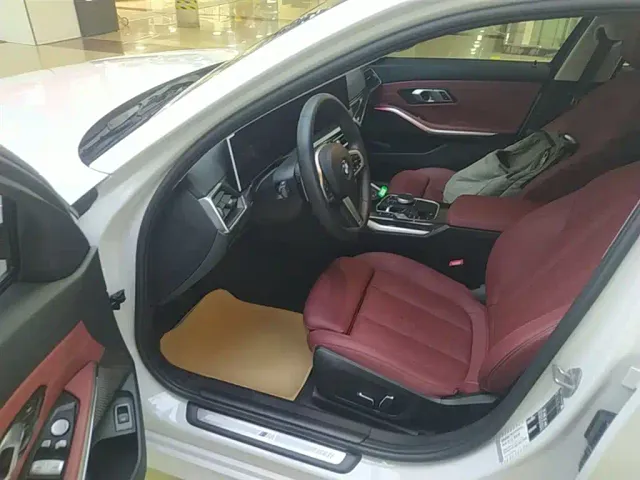 BMW 3 Series — Фото автомобиля 15