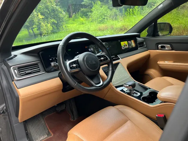 Li Auto ONE — Фото автомобиля 9