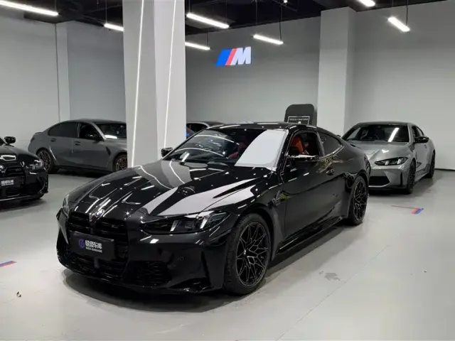 Фотография автомобиля — BMW M4