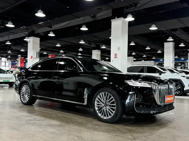 Hongqi H9 — Фото автомобиля 3