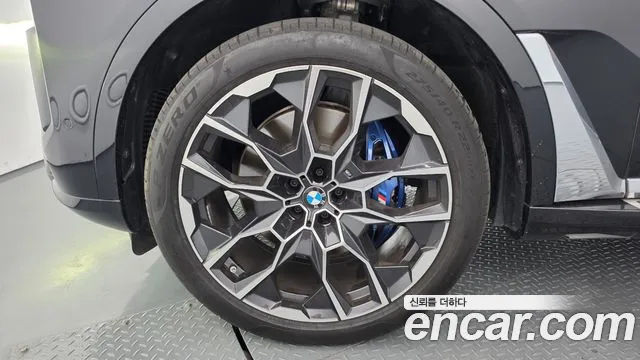 BMW X7 — Фото автомобиля 5
