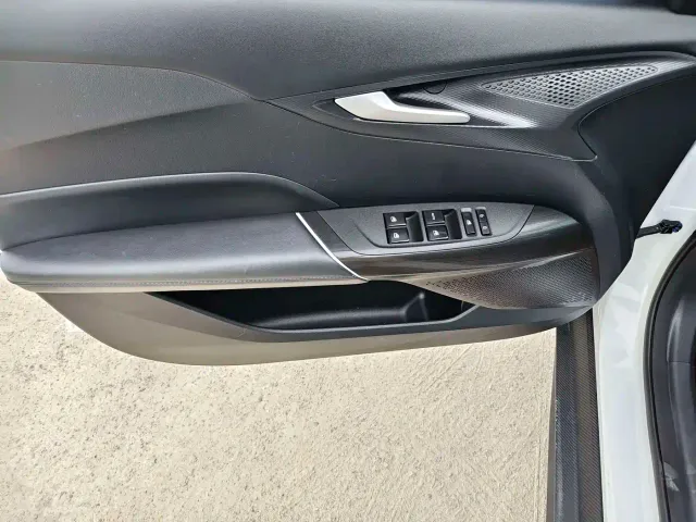 Changan Lamore — Фото автомобиля 7