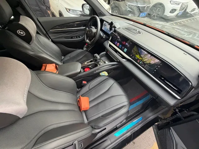 Geely Xingyue L — Фото автомобиля 4