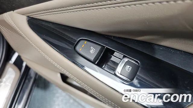 Kia K8 Hybrid — Фото автомобиля 30
