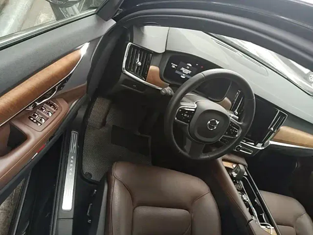 Volvo S90 — Фото автомобиля 15