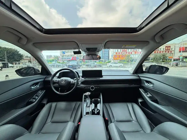 Honda Accord — Фото автомобиля 8