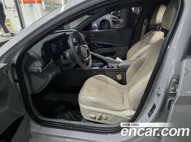 Hyundai Avante CN7 — Фото автомобиля 6