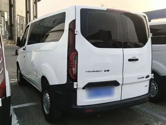 Ford Transit — Фото автомобиля 4