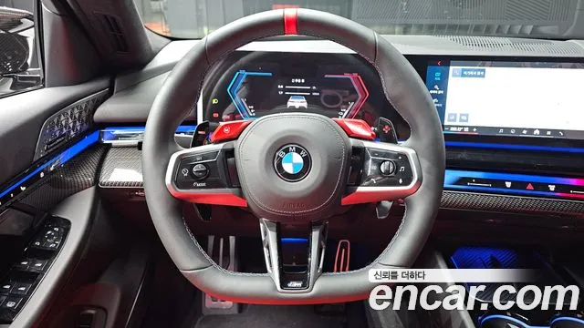 BMW M5 — Фото автомобиля 12