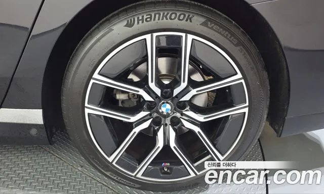 BMW 7 Series G70 — Фото автомобиля 6