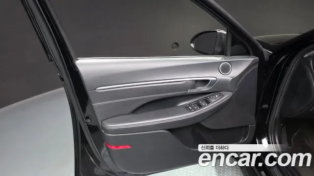 Hyundai Sonata Sonata (DN8) 2.0 LPG(Для проката) — Фото автомобиля 24