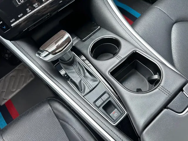 Toyota Avalon — Фото автомобиля 26