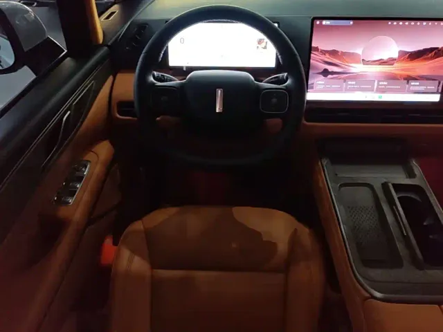 Wey Alpine — Фото автомобиля 10