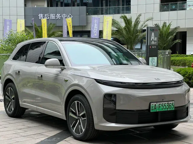 Li Auto L6 — Фото автомобиля 3