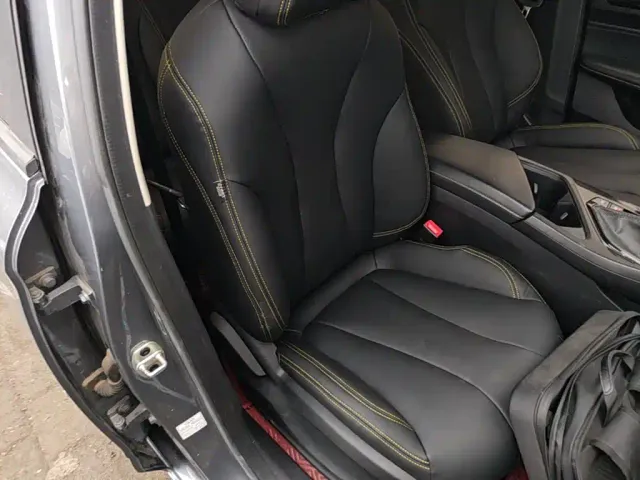 Roewe i5 — Фото автомобиля 24