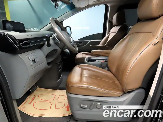 Hyundai Staria Staria 4WD Lounge 9 мест — Фото автомобиля 6