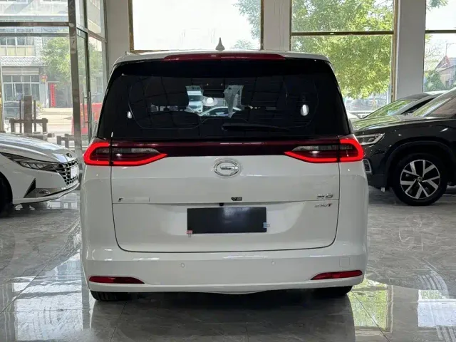 GAC Trumpchi M6 — Фото автомобиля 5