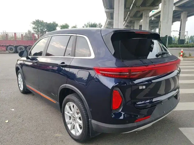 Skyworth Auto Skyworth HT-i — Фото автомобиля 4