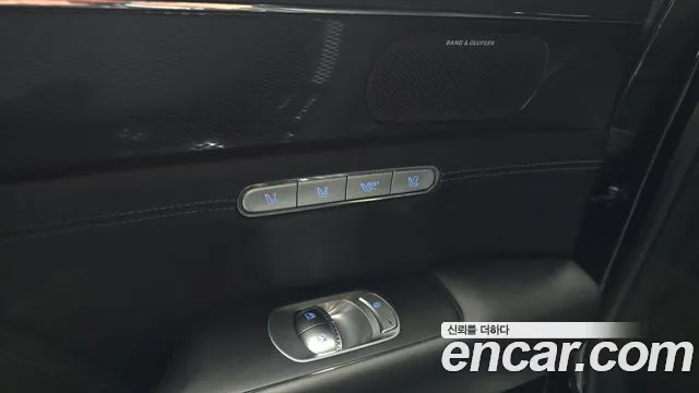 Genesis G90 Бензин 3.5 турбо AWD — Фото автомобиля 26