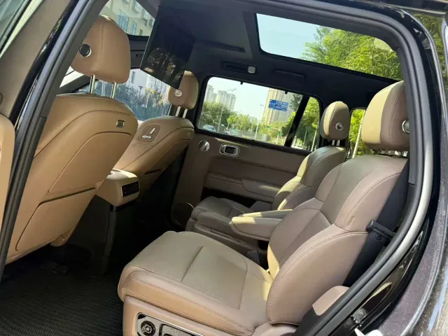 Li Auto L9 — Фото автомобиля 6