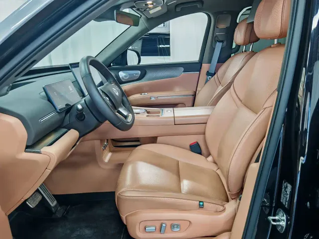 Leapmotor D Series — Фото автомобиля 7
