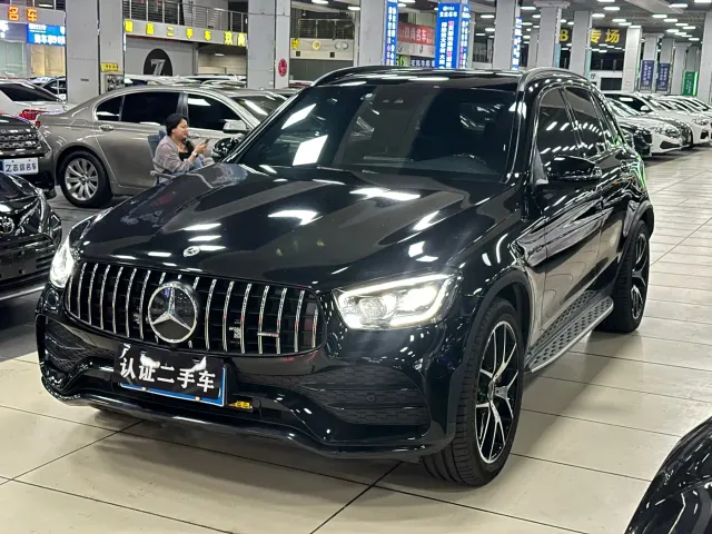 Фотография автомобиля — Mercedes-Benz GLC-Class AMG