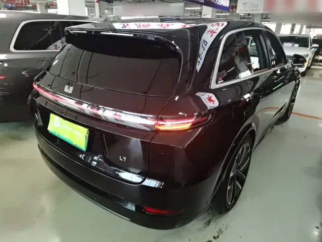 Li Auto L7 — Фото автомобиля 6