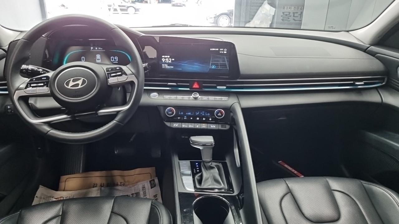 Hyundai AVANTE Новый Avante (CN7) — Фото автомобиля 7