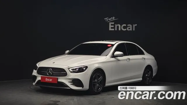 Фотография автомобиля — Mercedes-Benz E-Class W213