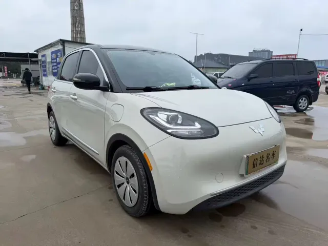 Wuling Bingo — Фото автомобиля 3