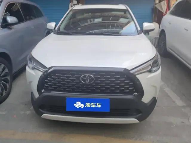 Toyota Corolla Cross — Фото автомобиля 2