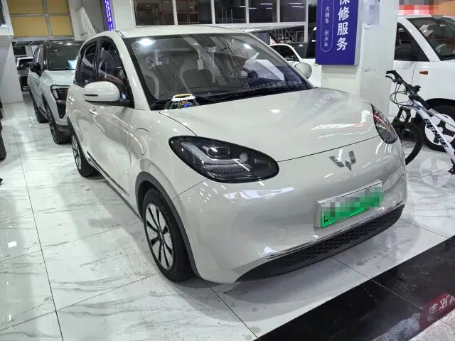 Wuling Bingo — Фото автомобиля 3
