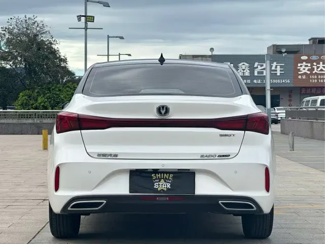 Changan Eado — Фото автомобиля 5