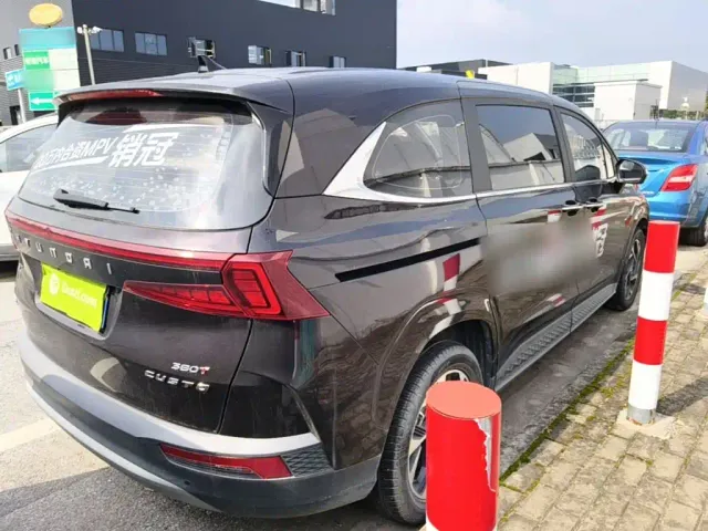 Hyundai Custo — Фото автомобиля 6