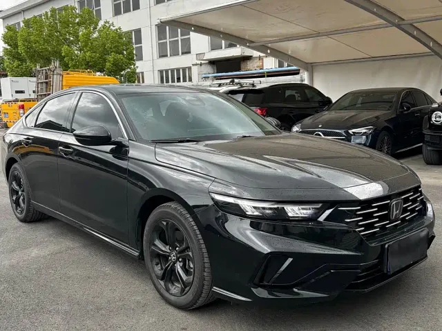 Honda Accord — Фото автомобиля 2