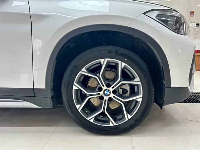 BMW X1 — Фото автомобиля 12