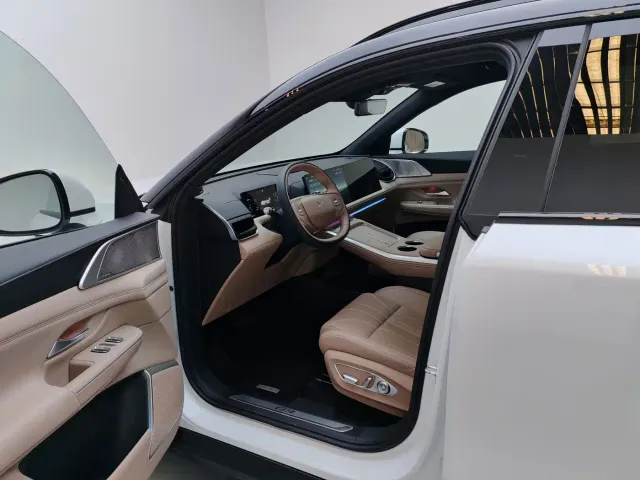 Xpeng G9 — Фото автомобиля 12