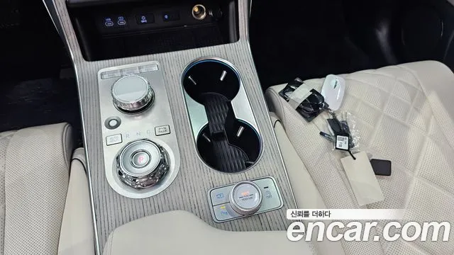 Genesis GV80 2.5T Бензин AWD — Фото автомобиля 8