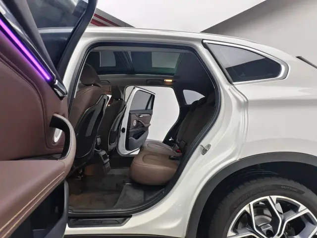 BMW X1 — Фото автомобиля 11