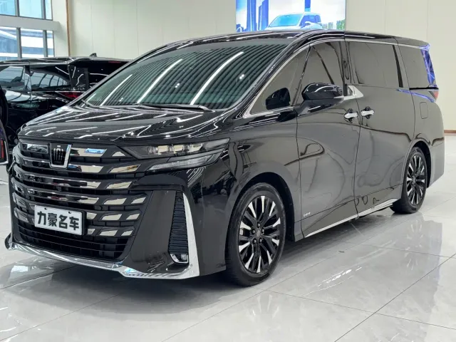 Фотография автомобиля — Toyota Vellfire